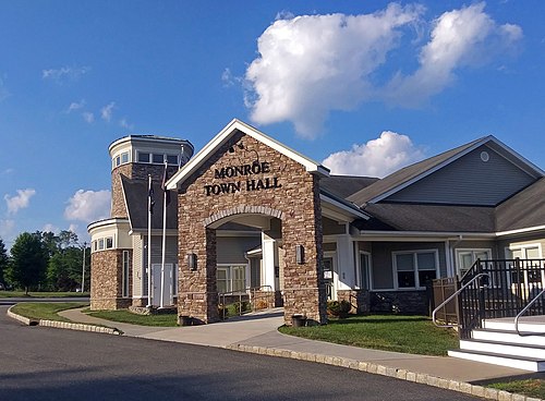 Monroe,_NY,_town_hall